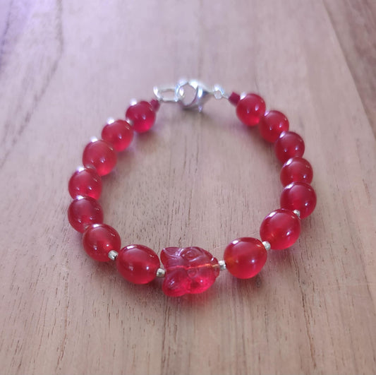 Protection bracelet of red cat and vintage Japanese artisan beads