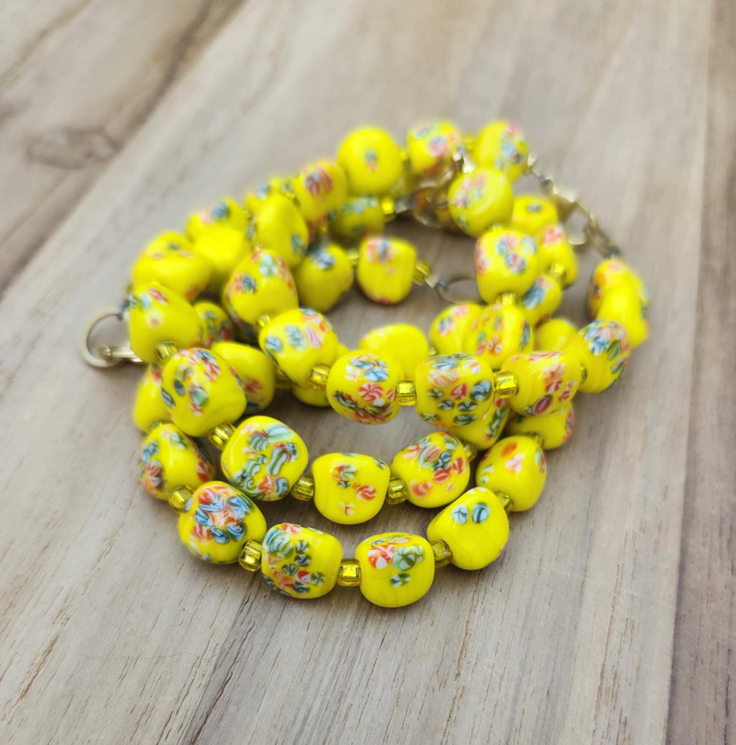 Happiness bracelet of yellow Tombo-dama beads