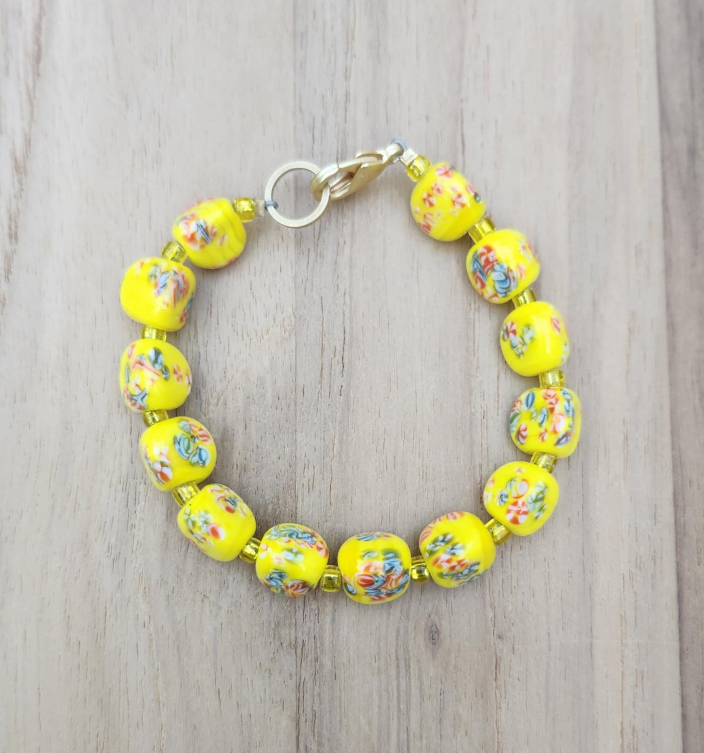Happiness bracelet of yellow Tombo-dama beads