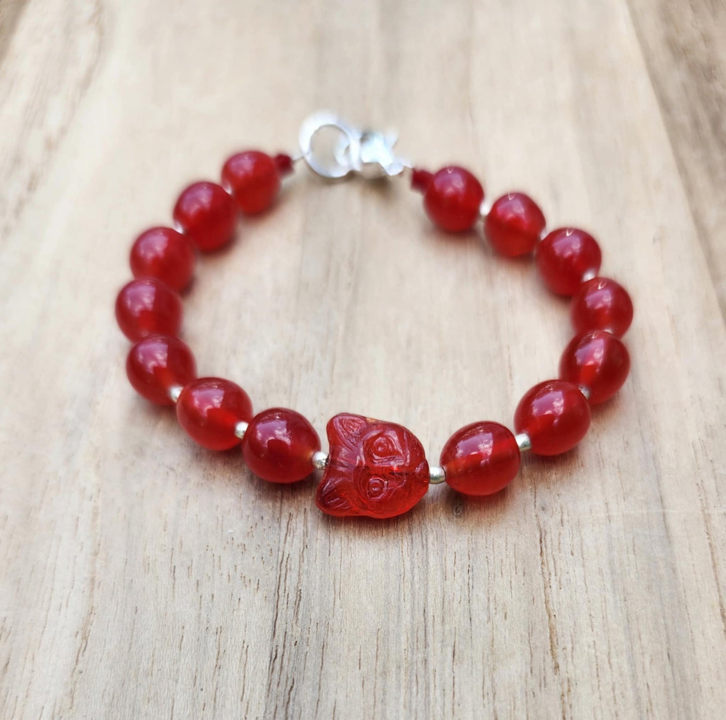 Protection bracelet of red cat and vintage Japanese artisan beads