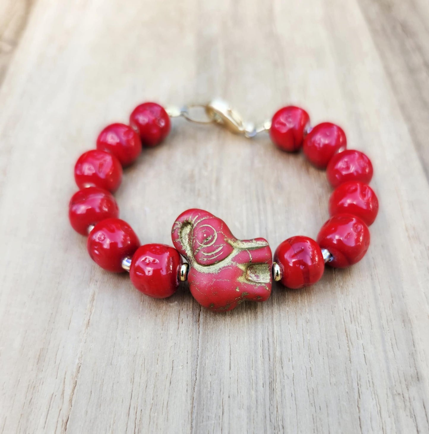 Protection bracelet of red elephant and vintage Japanese beads
