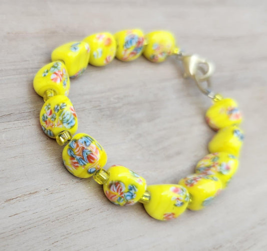 Happiness bracelet of yellow Tombo-dama beads